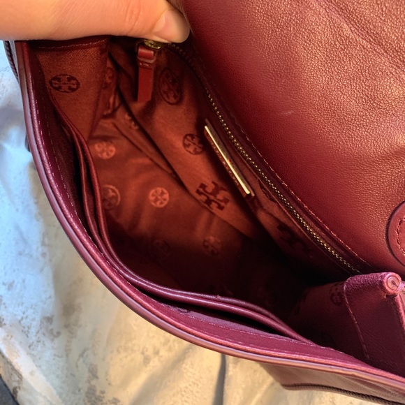*SOLD* Tory Burch Fleming Crossbody in Dark Red - Picture 7 of 12
